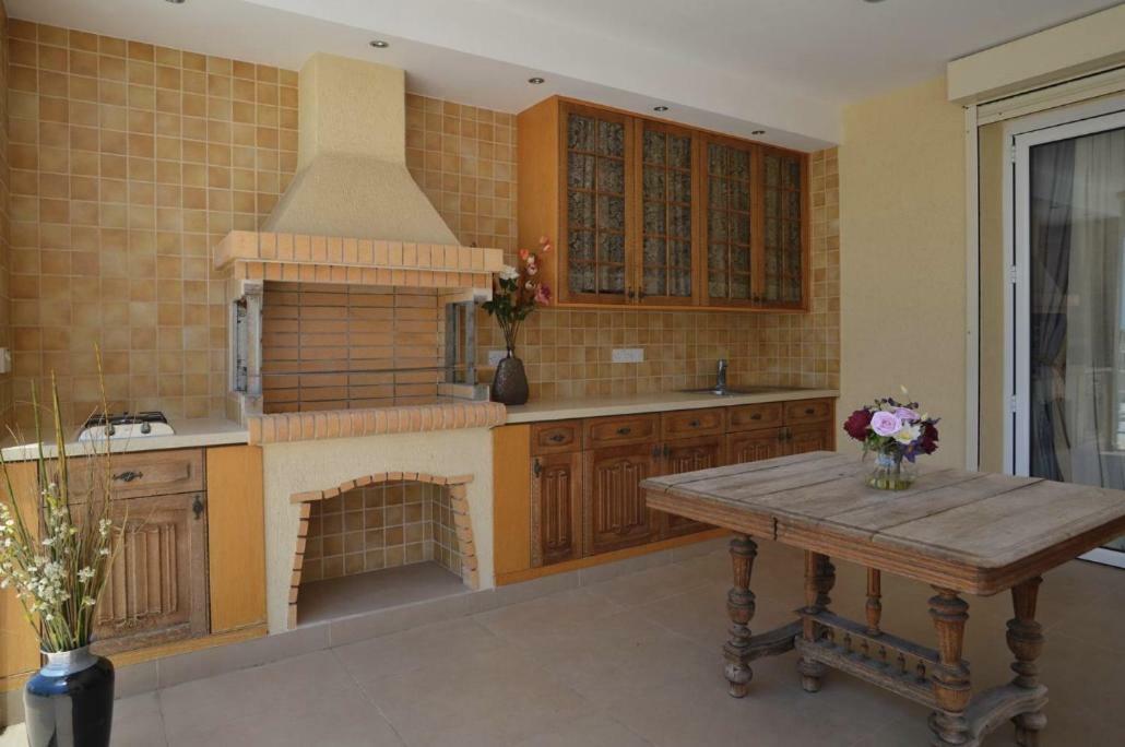 Huge Penthouse With Private Pool Apartment Paphos Bagian luar foto